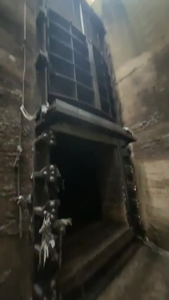 Video clip 1 of the 4.5 tonne penstock removal operation at Duncrue Street TPS, Belfast