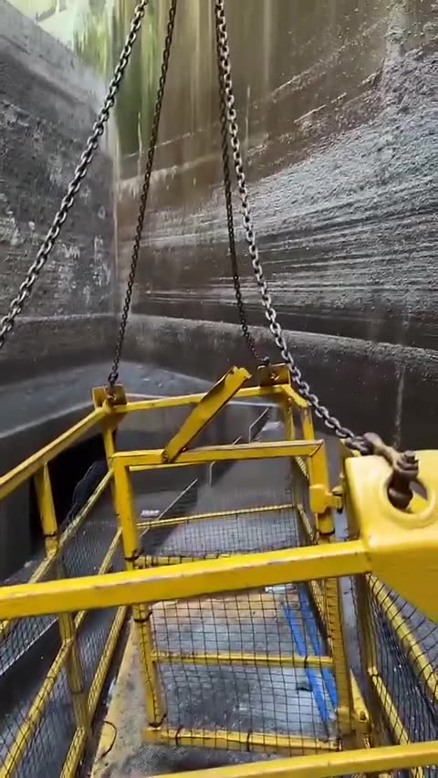 Video clip 2 of the 4.5 tonne penstock removal operation at Duncrue Street TPS, Belfast