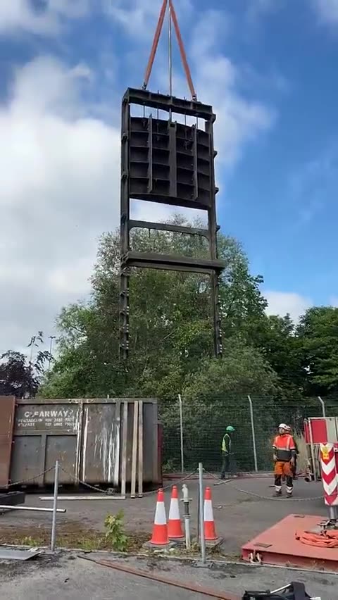Video clip 3 of the 4.5 tonne penstock removal operation at Duncrue Street TPS, Belfast
