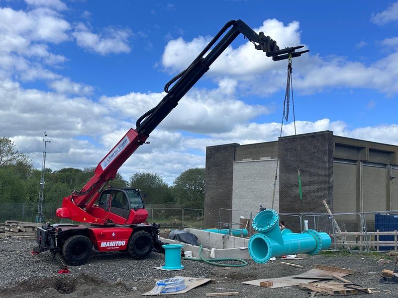 Manitou 2150 telehandler boom at full extension